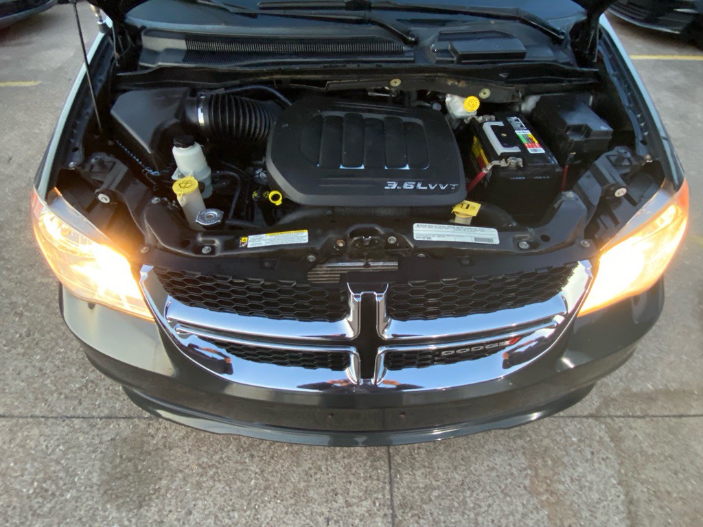 2011 Dodge Grand Caravan Image 30