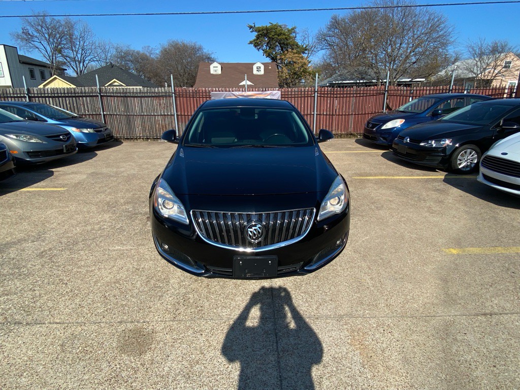 2015 Buick Regal Image 2