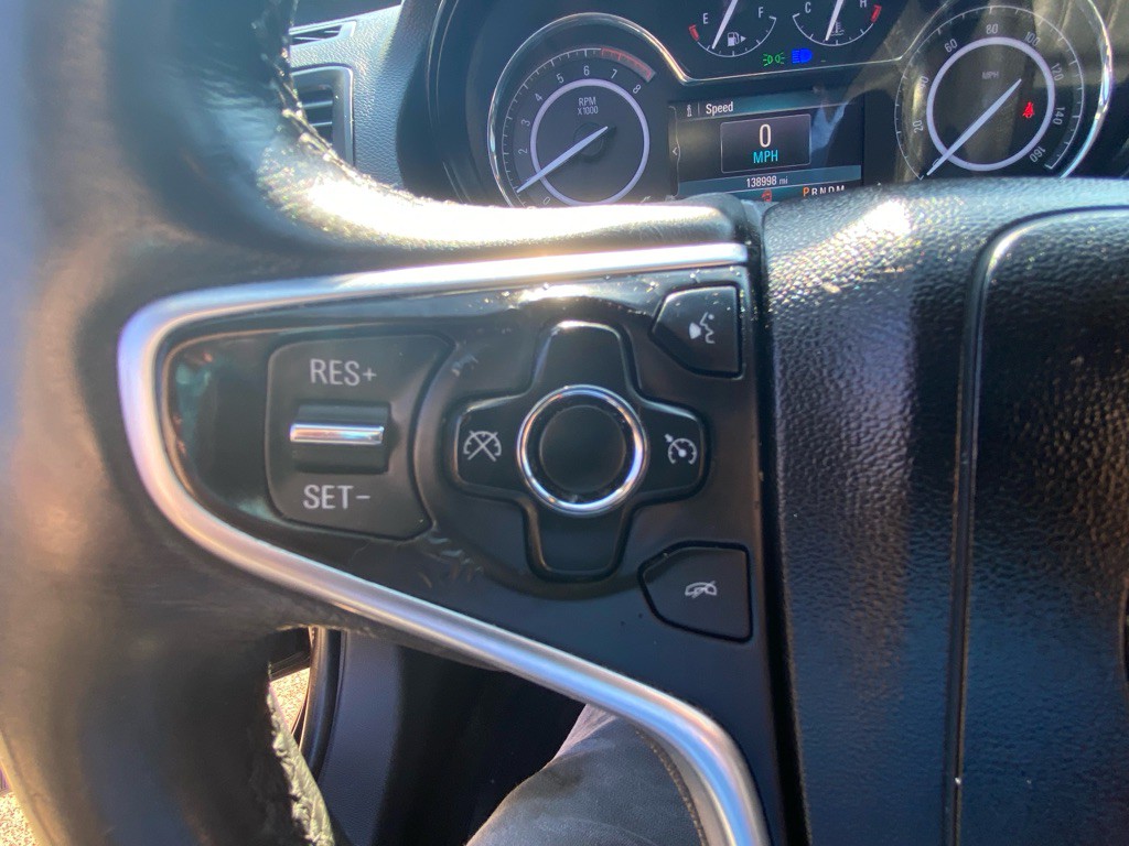 2015 Buick Regal Image 24