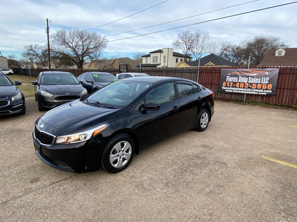 2017 Kia Forte Image 3