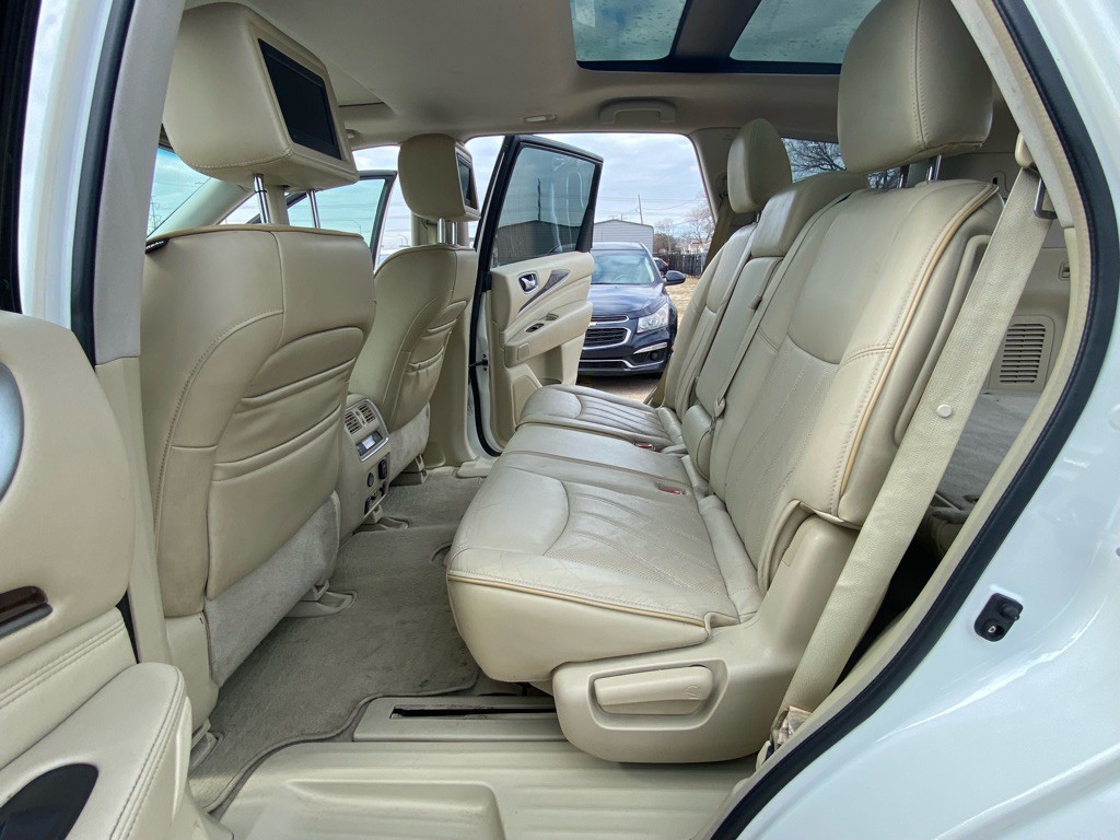 2013 INFINITI JX35 Image 16