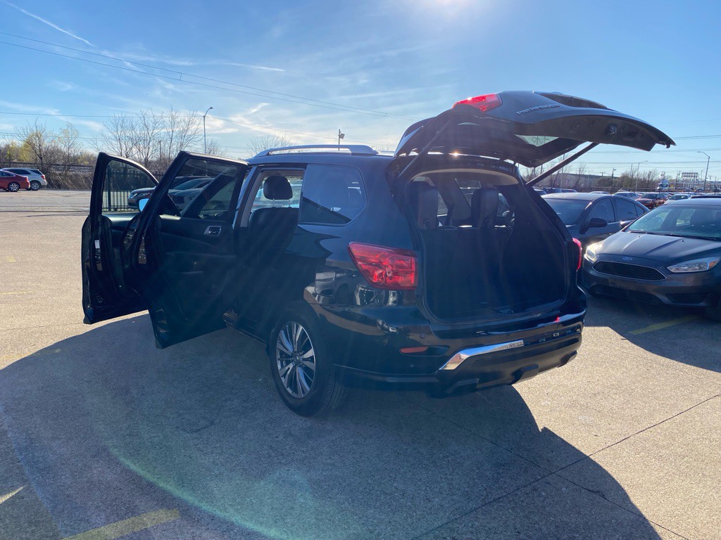 2020 Nissan Pathfinder Image 10