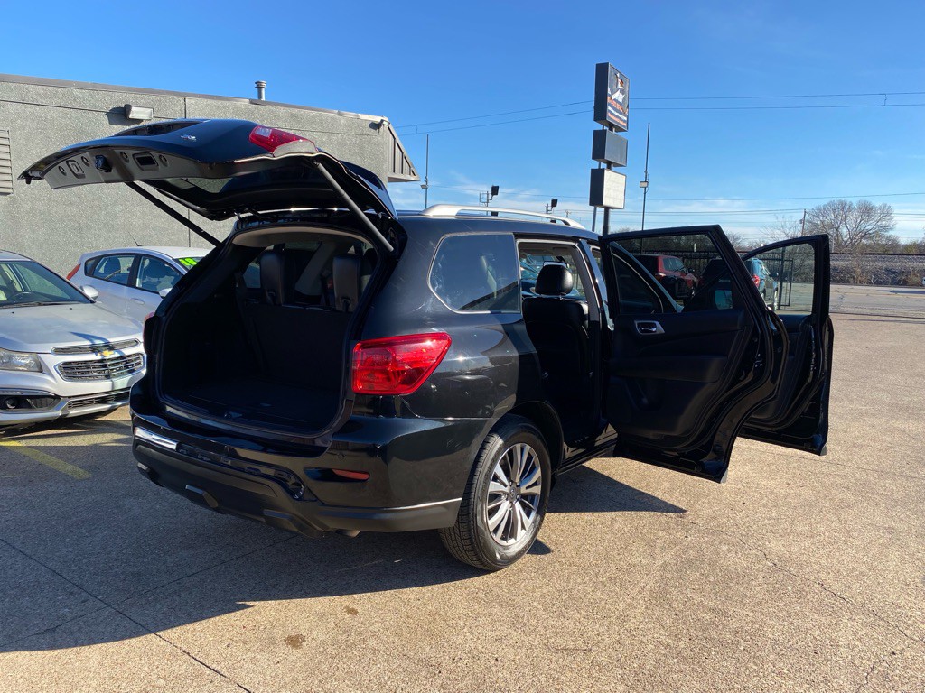 2020 Nissan Pathfinder Image 12