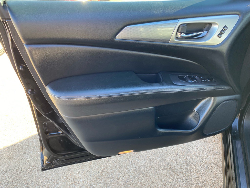 2020 Nissan Pathfinder Image 13
