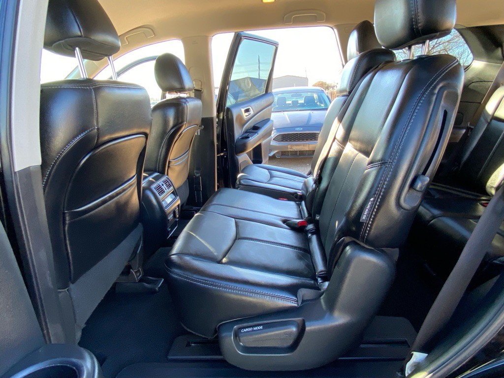 2020 Nissan Pathfinder Image 16