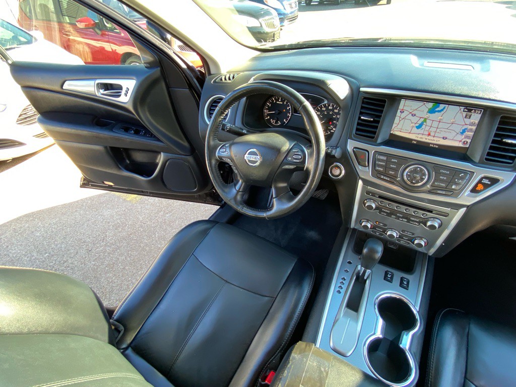 2020 Nissan Pathfinder Image 24