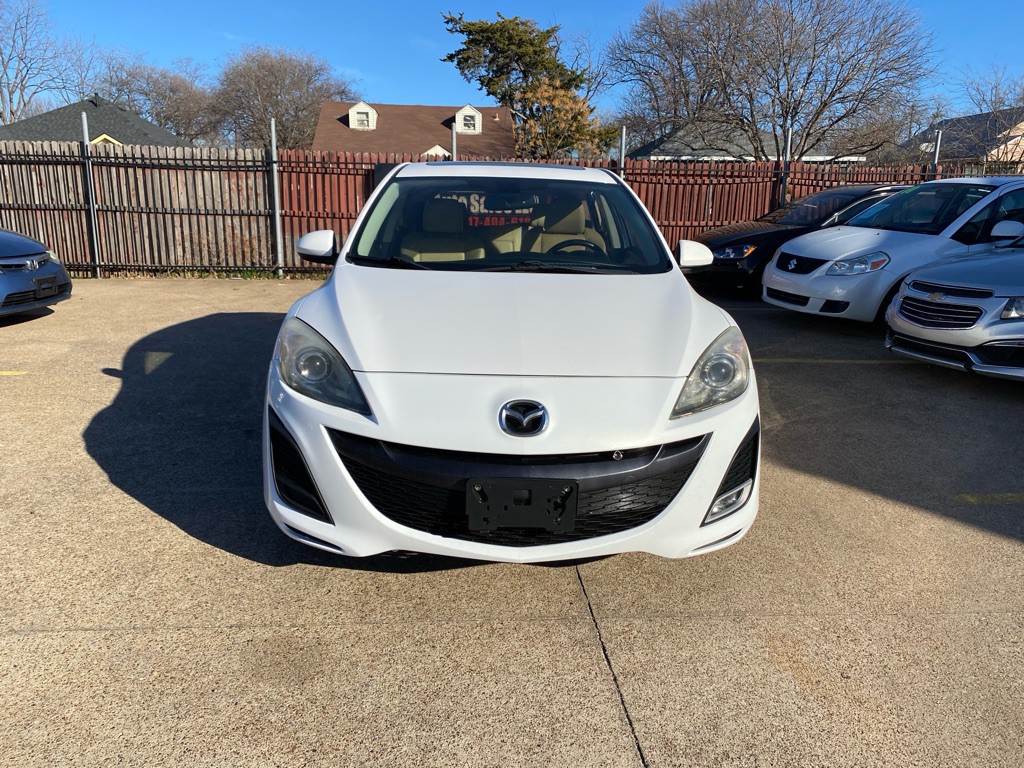 2011 Mazda Mazda3 Image 2