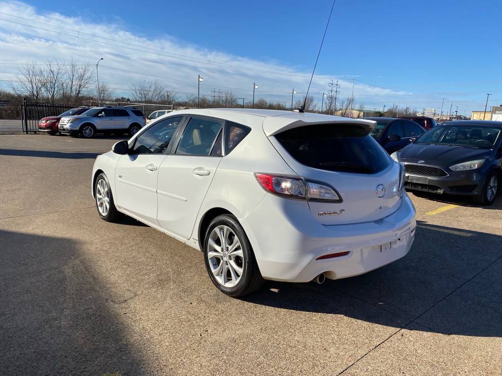 2011 Mazda Mazda3 Image 4