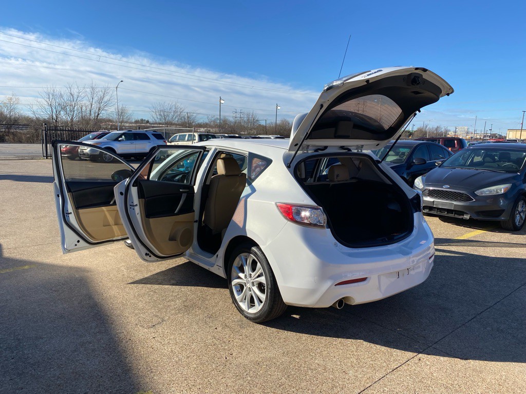 2011 Mazda Mazda3 Image 10