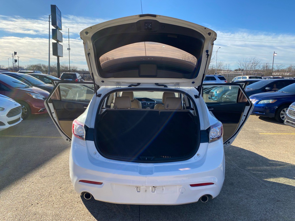 2011 Mazda Mazda3 Image 11