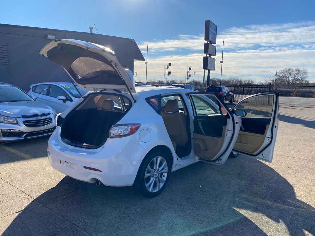 2011 Mazda Mazda3 Image 12