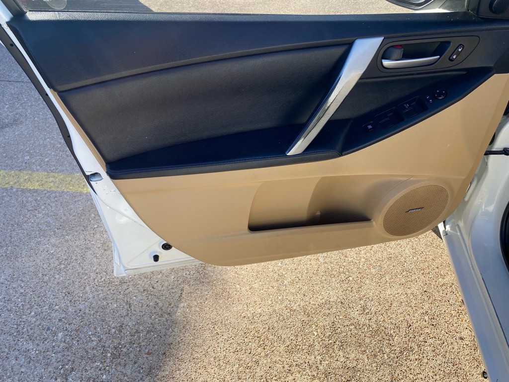 2011 Mazda Mazda3 Image 13