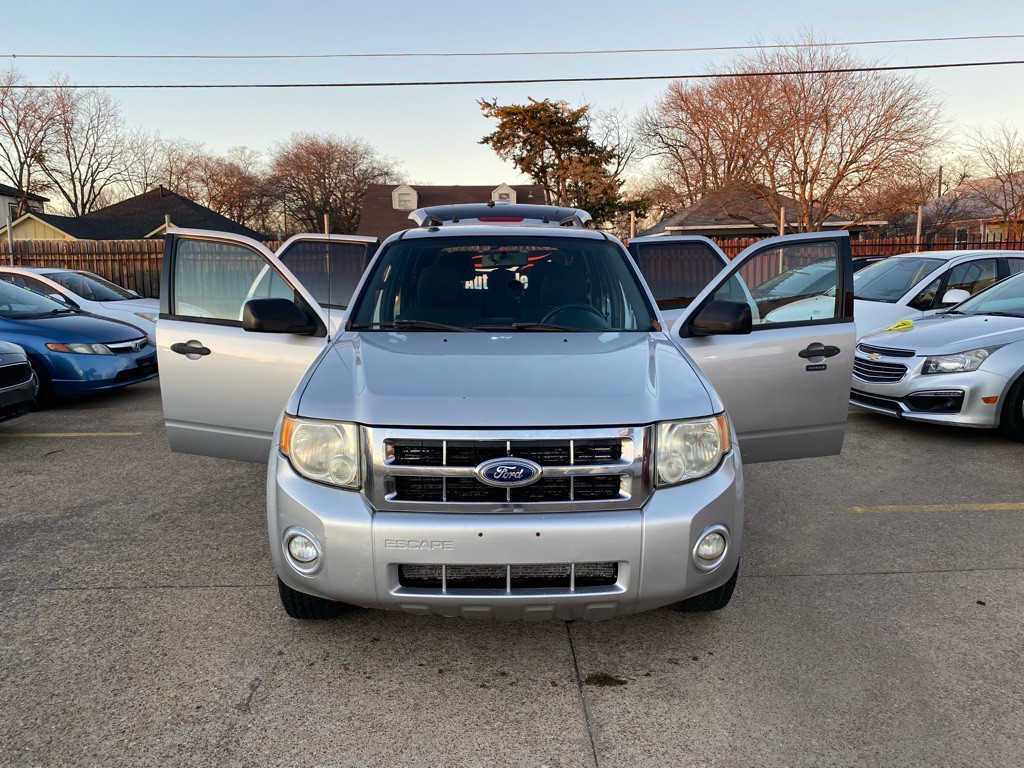 2010 Ford Escape Image 8