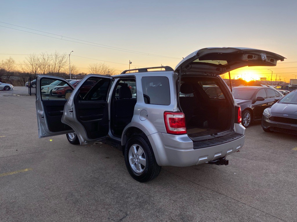 2010 Ford Escape Image 10