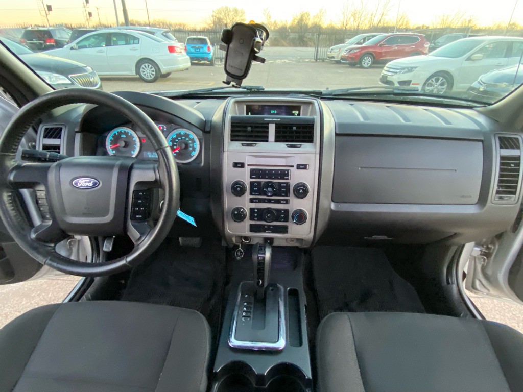2010 Ford Escape Image 21