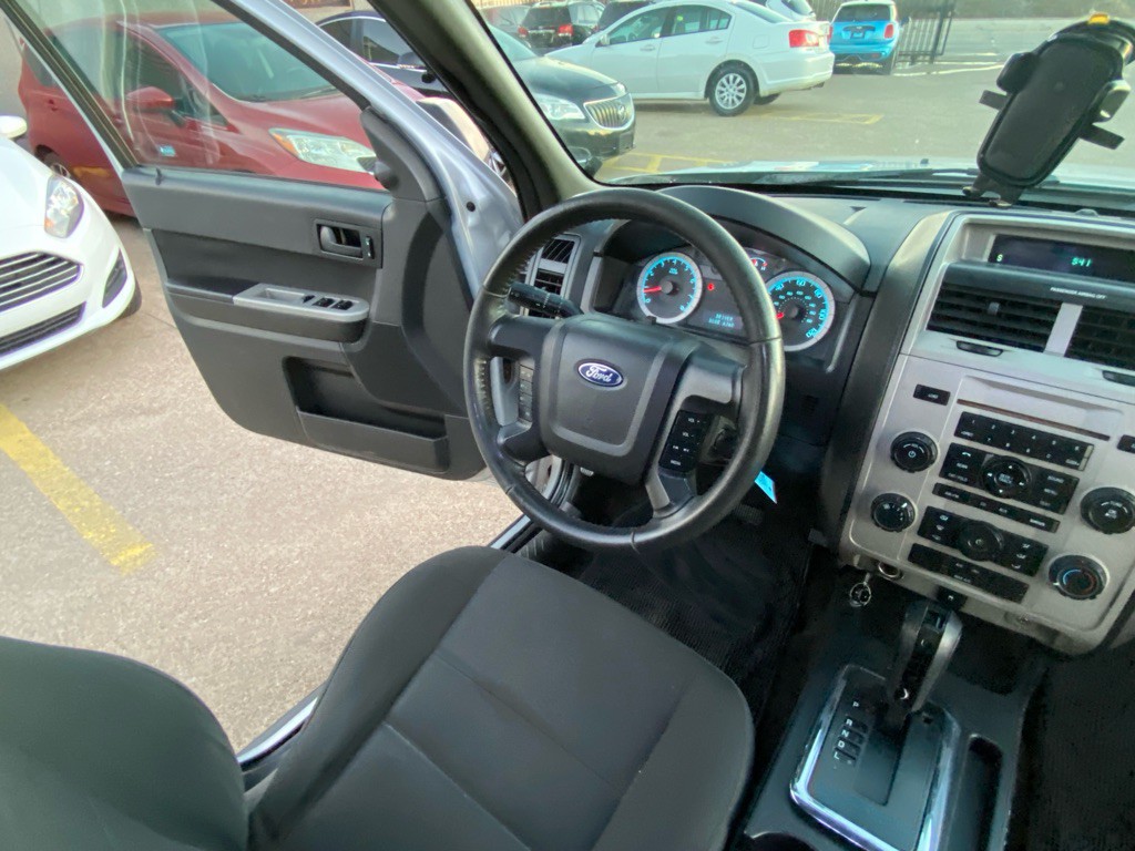 2010 Ford Escape Image 23