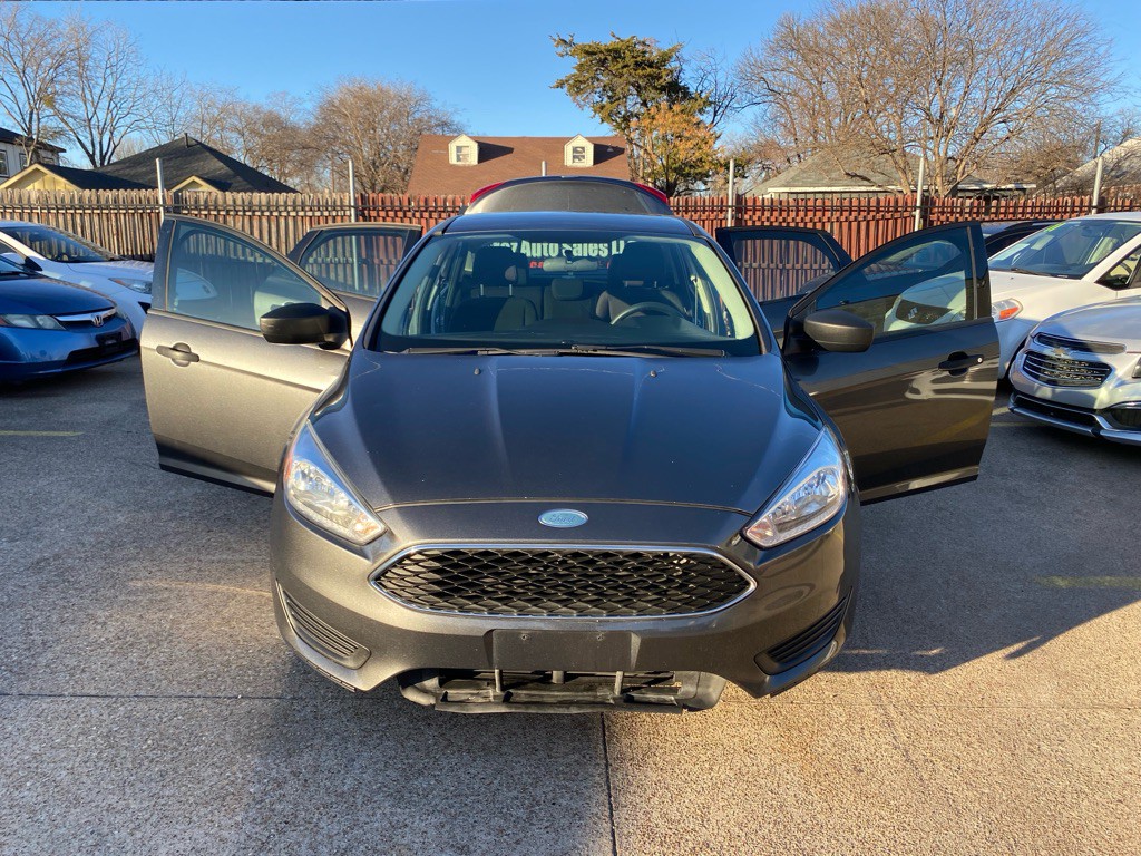 2018 Ford Focus Image 8