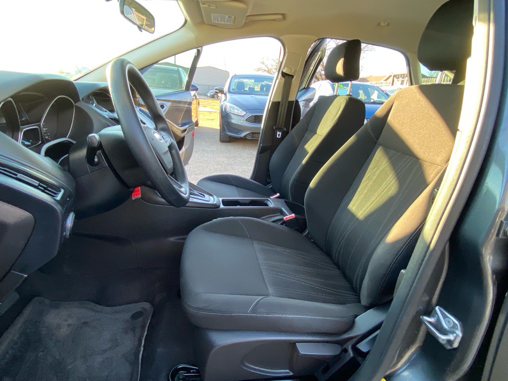 2018 Ford Focus Image 15