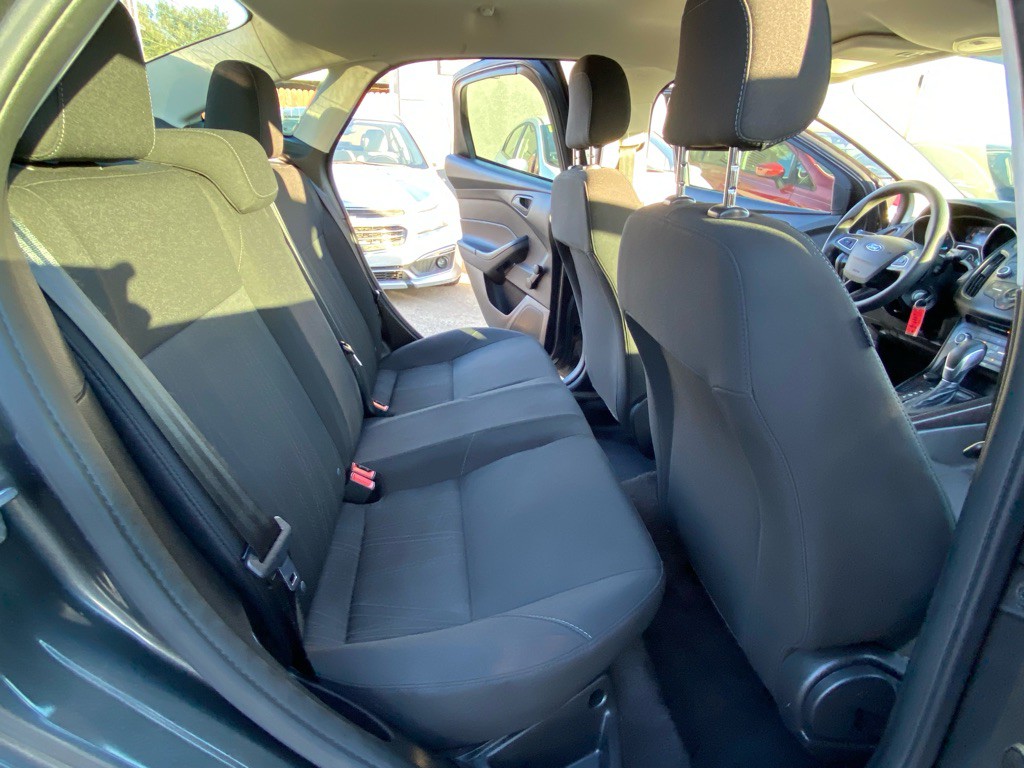 2018 Ford Focus Image 18