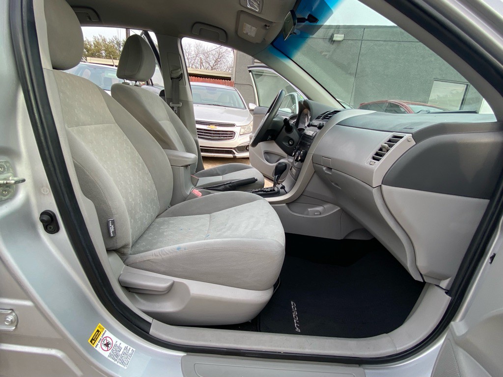 2009 Toyota Corolla Image 18
