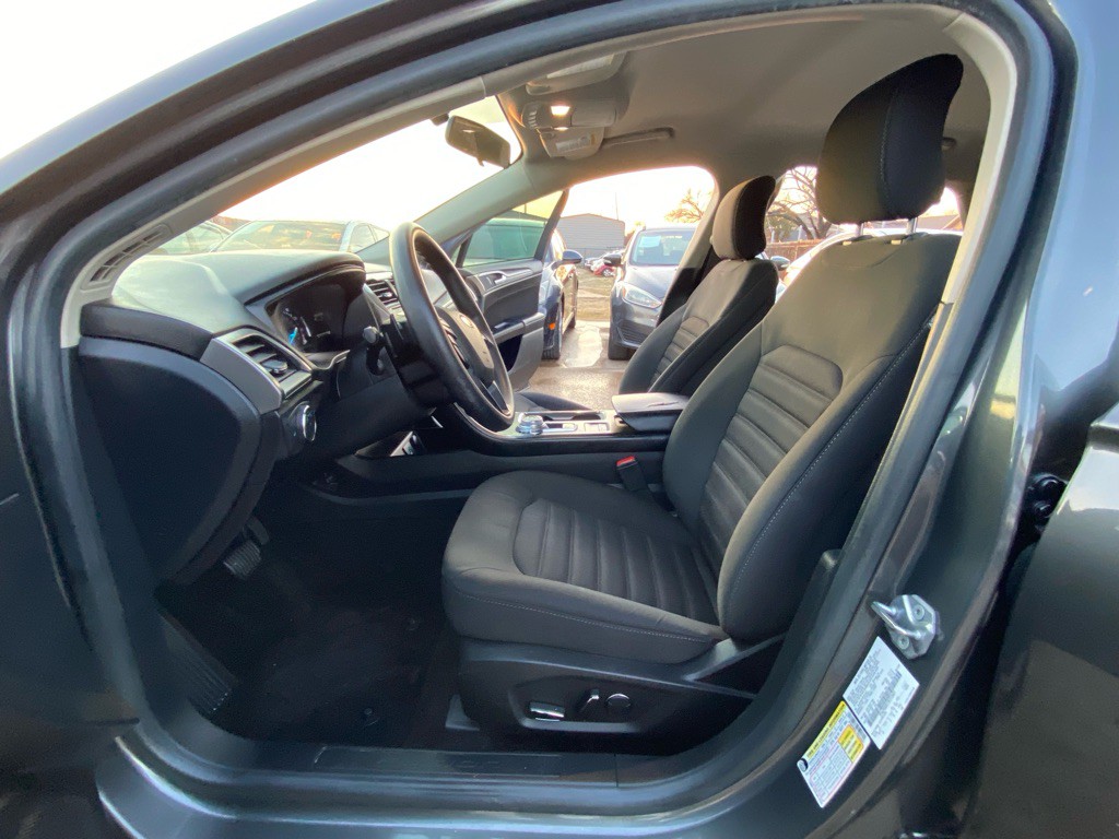 2018 Ford Fusion Image 15