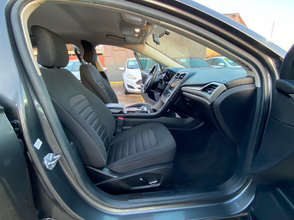 2018 Ford Fusion Image 19