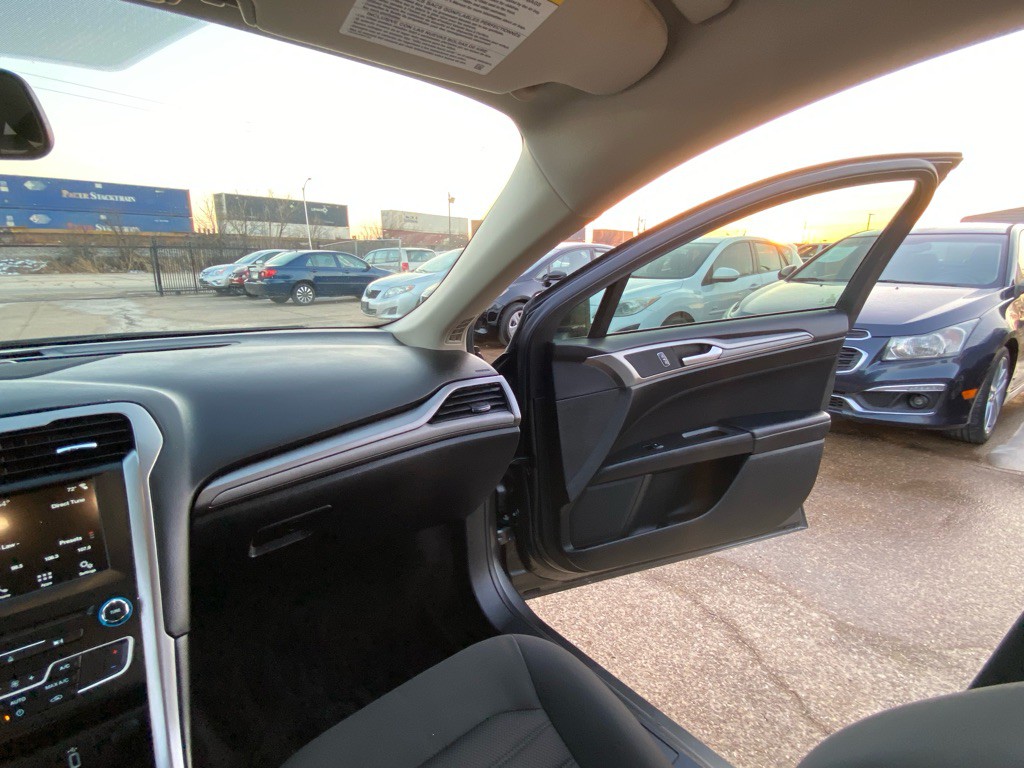 2018 Ford Fusion Image 21