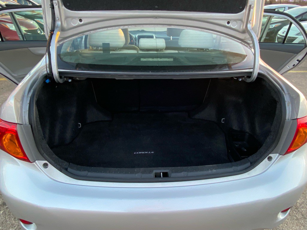 2009 Toyota Corolla Image 17