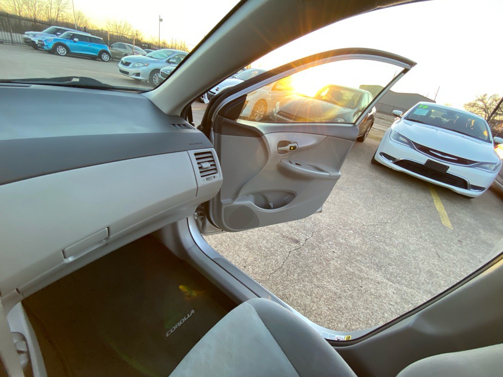 2009 Toyota Corolla Image 22