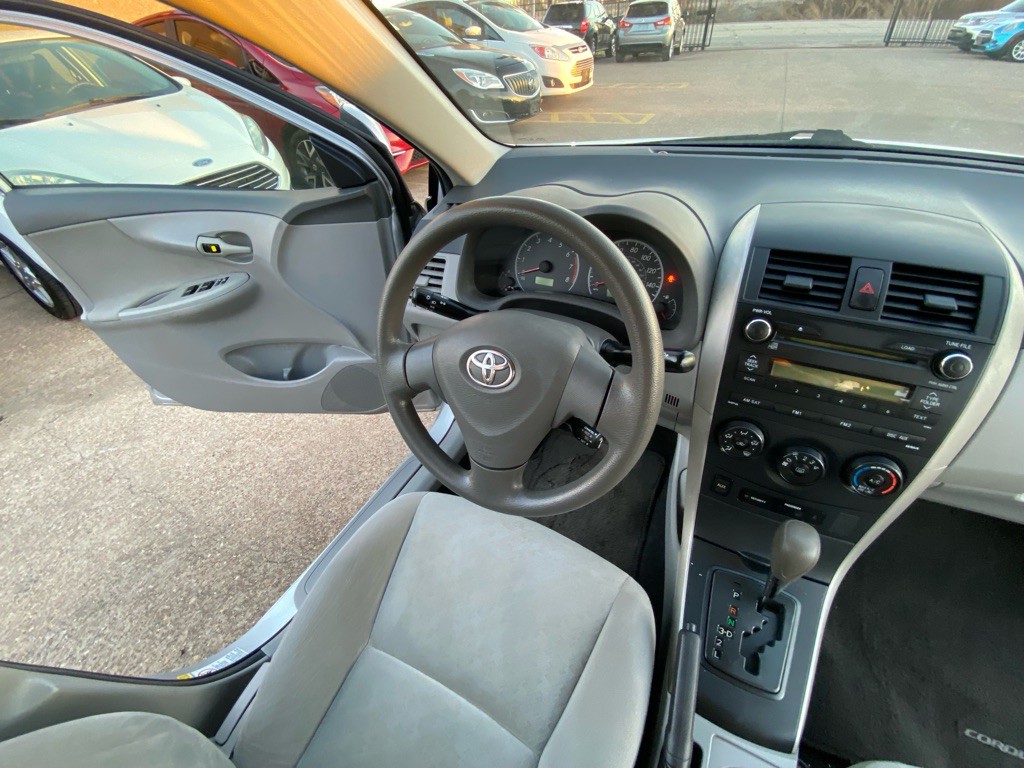 2009 Toyota Corolla Image 23