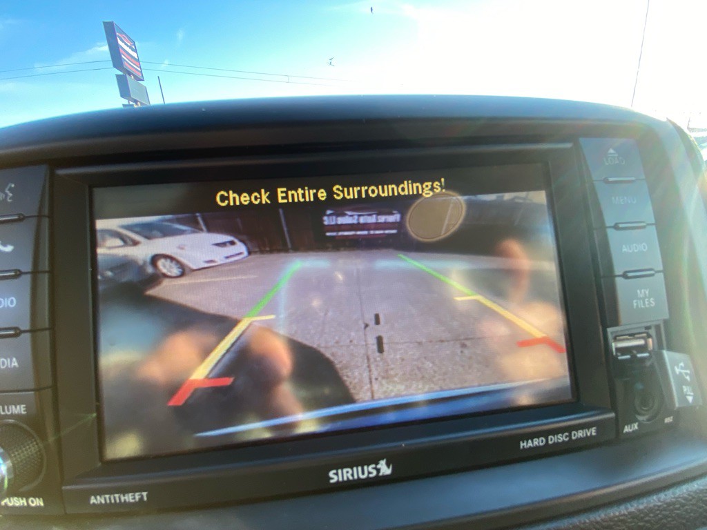 2015 Chrysler Town & Country Image 28