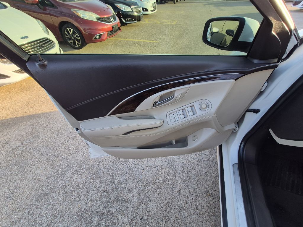 2014 Buick Lacrosse Image 13