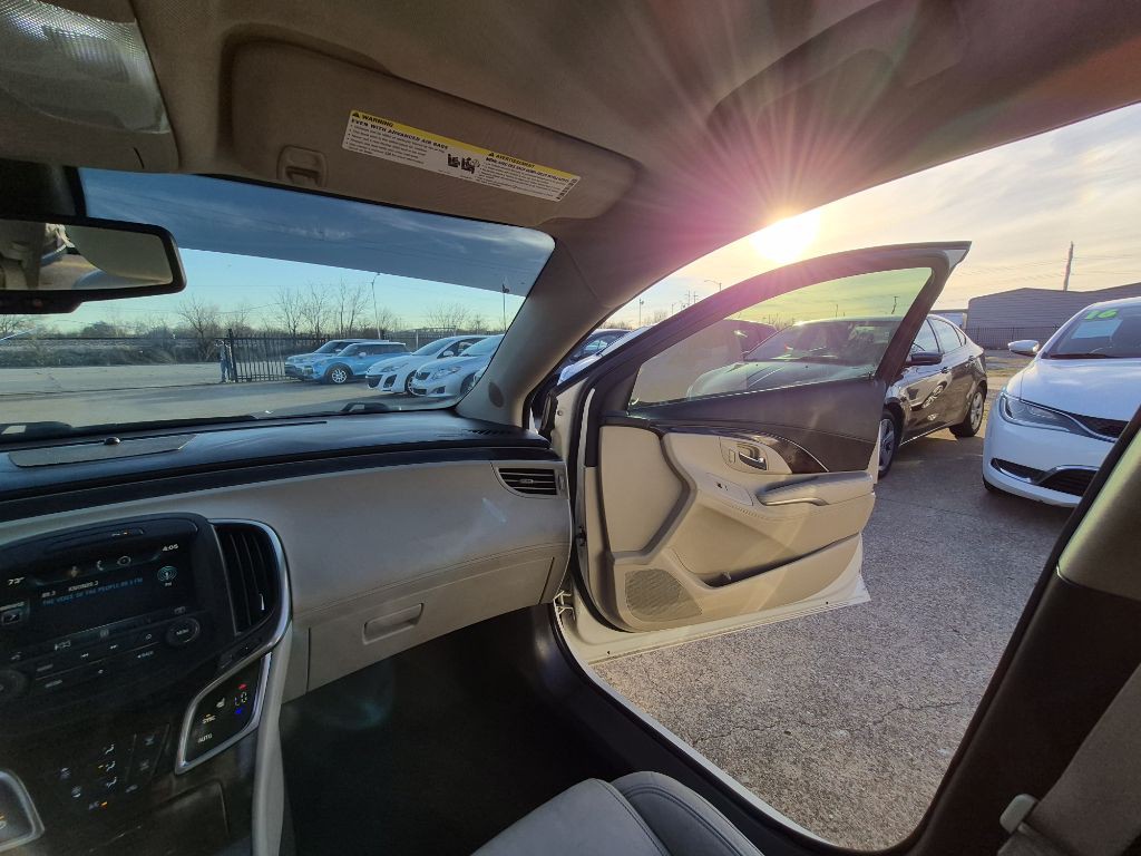 2014 Buick Lacrosse Image 22