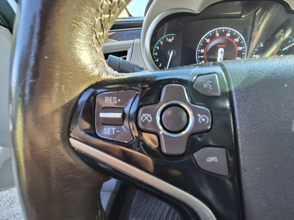 2014 Buick Lacrosse Image 25