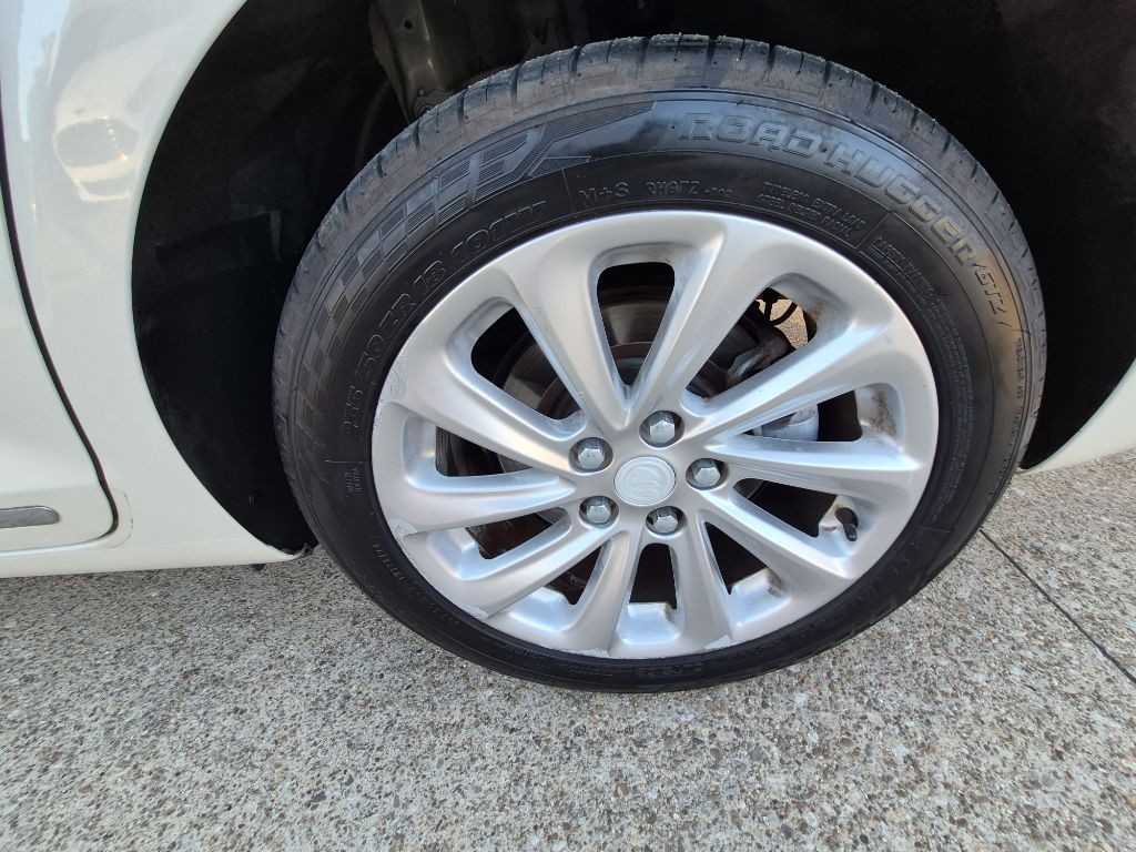 2014 Buick Lacrosse Image 31