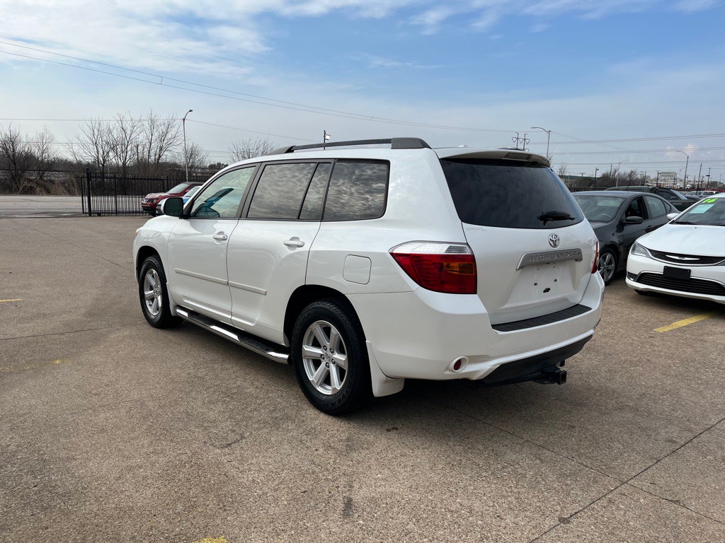 2010 Toyota Highlander Image 4