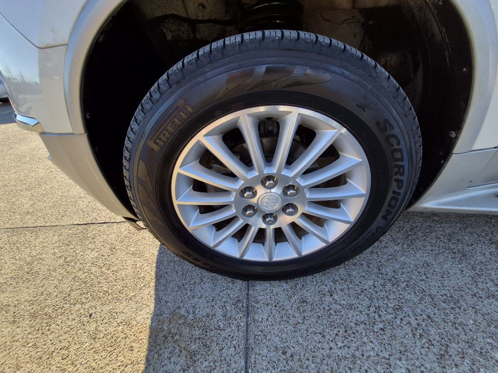 2012 Buick Enclave Image 33