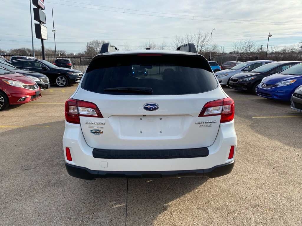 2015 Subaru Outback Image 5