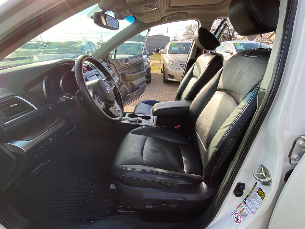 2015 Subaru Outback Image 15