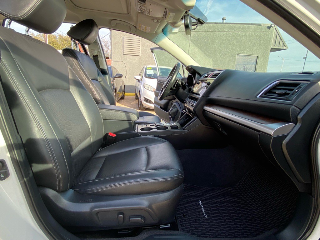 2015 Subaru Outback Image 19