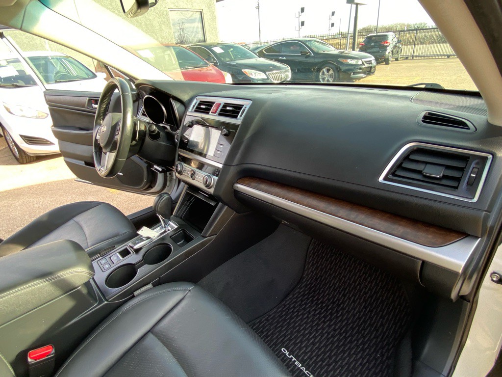 2015 Subaru Outback Image 20