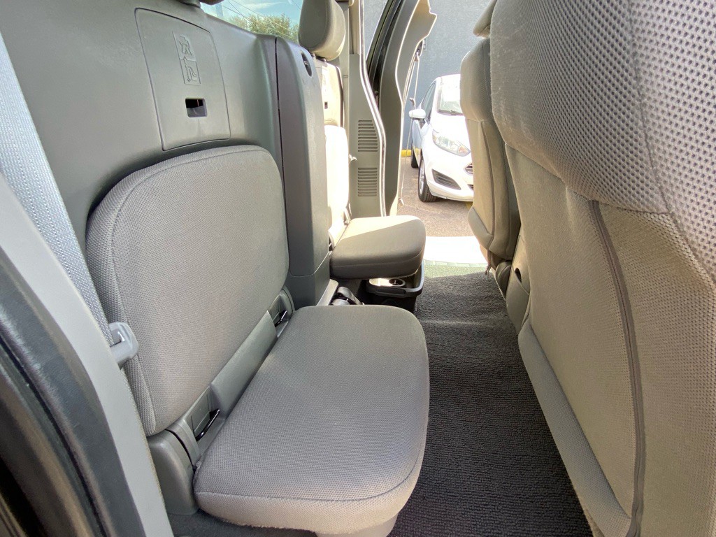 2021 Nissan Frontier Image 17