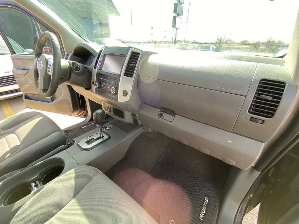 2021 Nissan Frontier Image 20