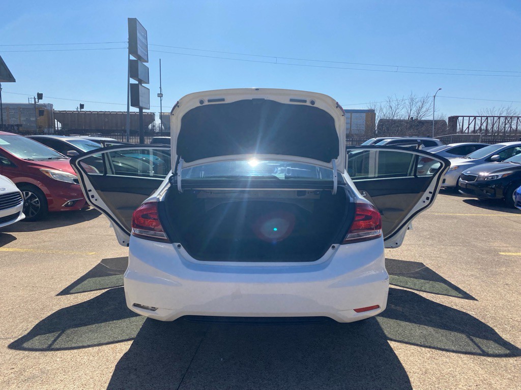 2015 Honda Civic Image 11