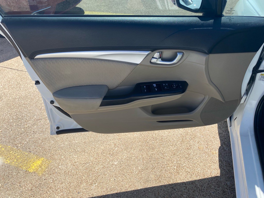 2015 Honda Civic Image 13