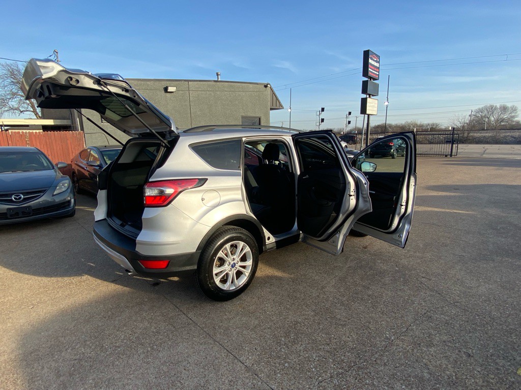 2017 Ford Escape Image 12