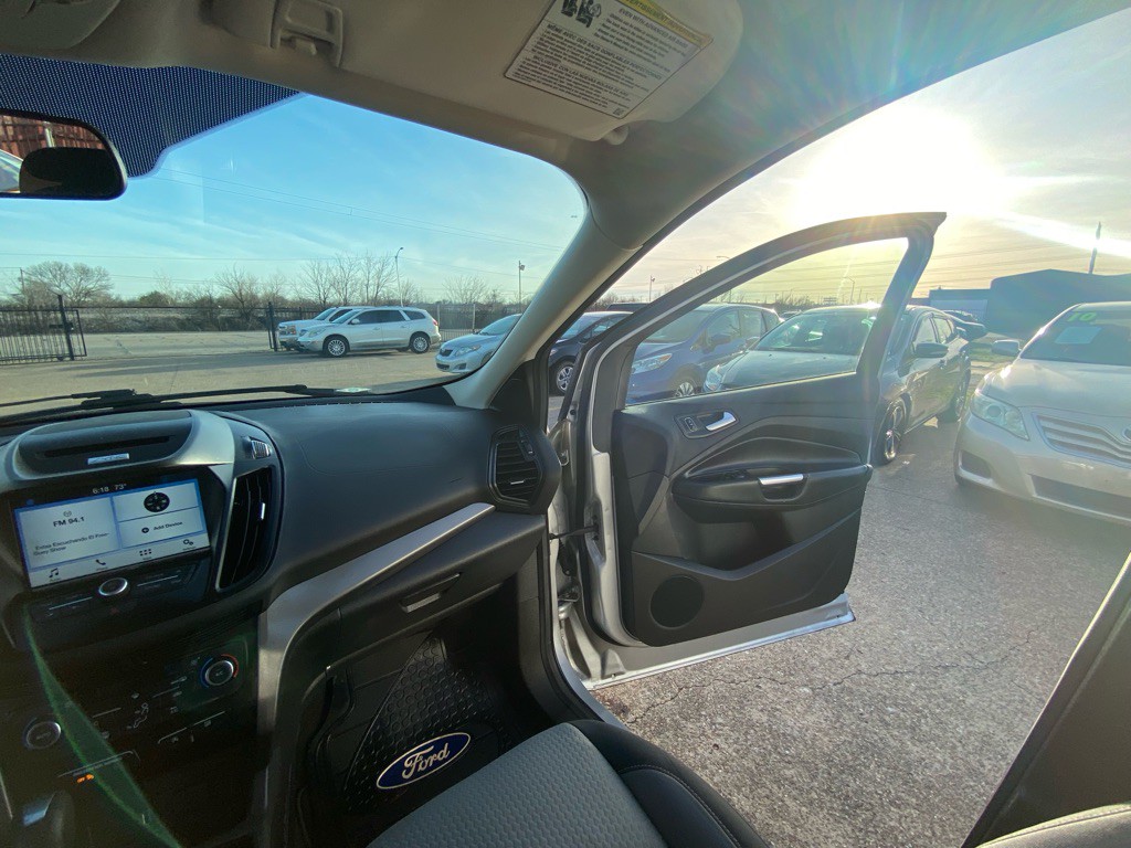 2017 Ford Escape Image 22