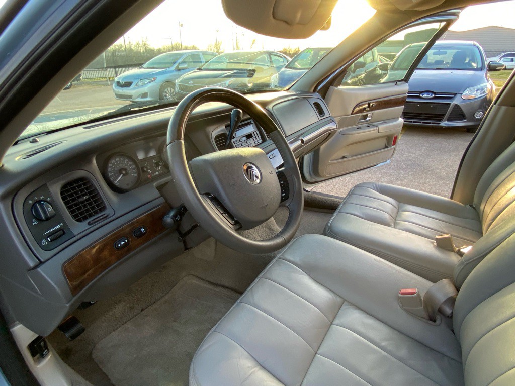 2008 Mercury Grand Marquis Image 14