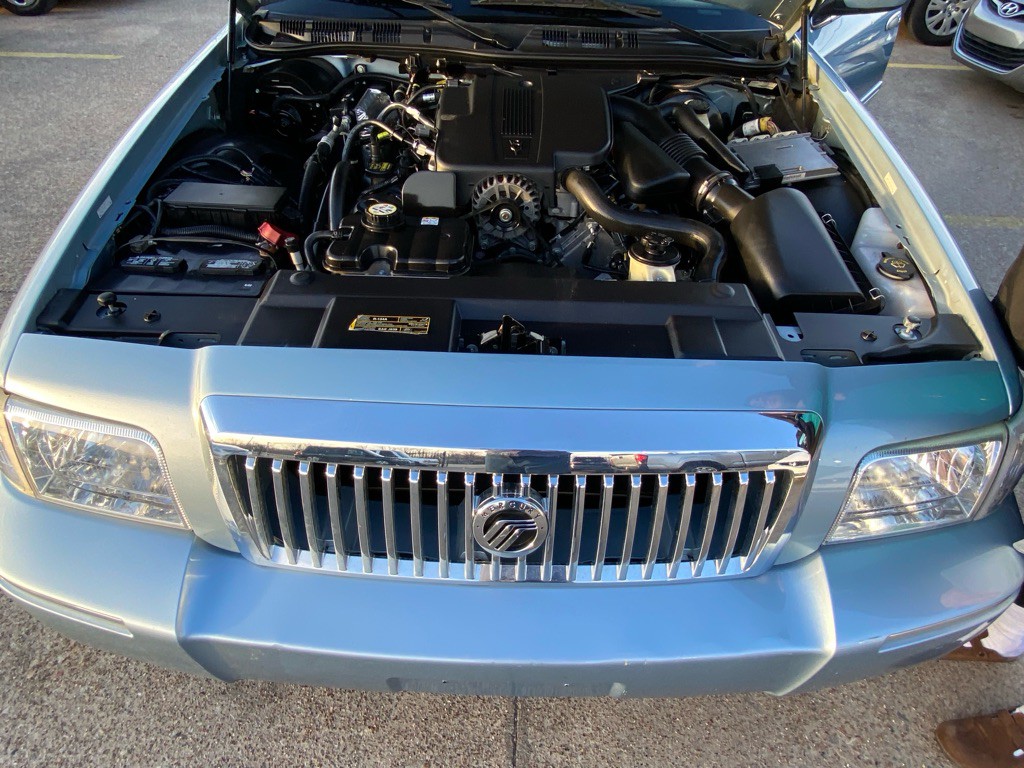 2008 Mercury Grand Marquis Image 25