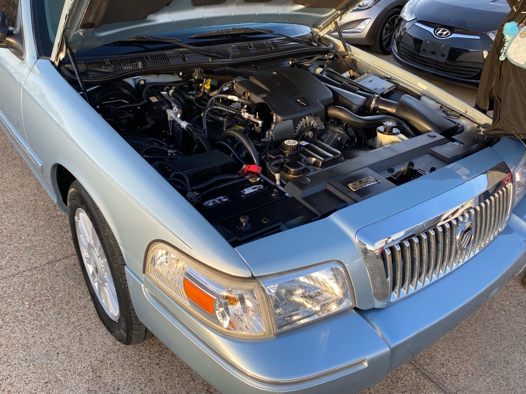 2008 Mercury Grand Marquis Image 26